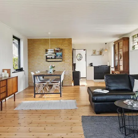 2 Bedroom In Σπίτι διακοπών Jægerspris